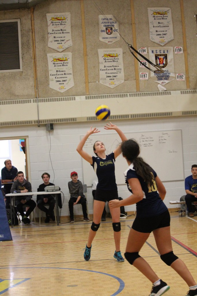 PHOTOS: G.P. Vanier Vipers squeeze out girls volleyball win - The Laker